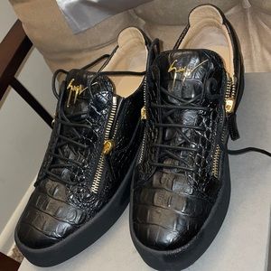 Giuseppe Zanotti Gold n Black Men’s Sneaker 11 US